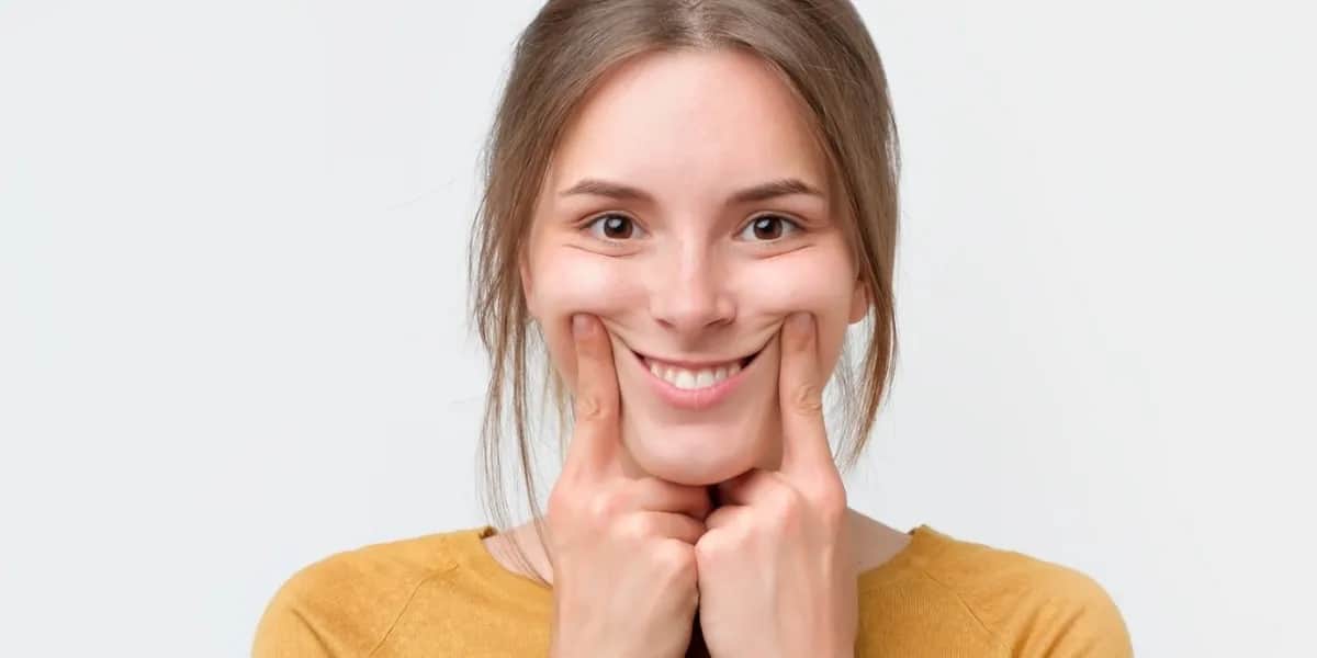 Comprender la depresión sonriente: síntomas y cómo ayudar a otros